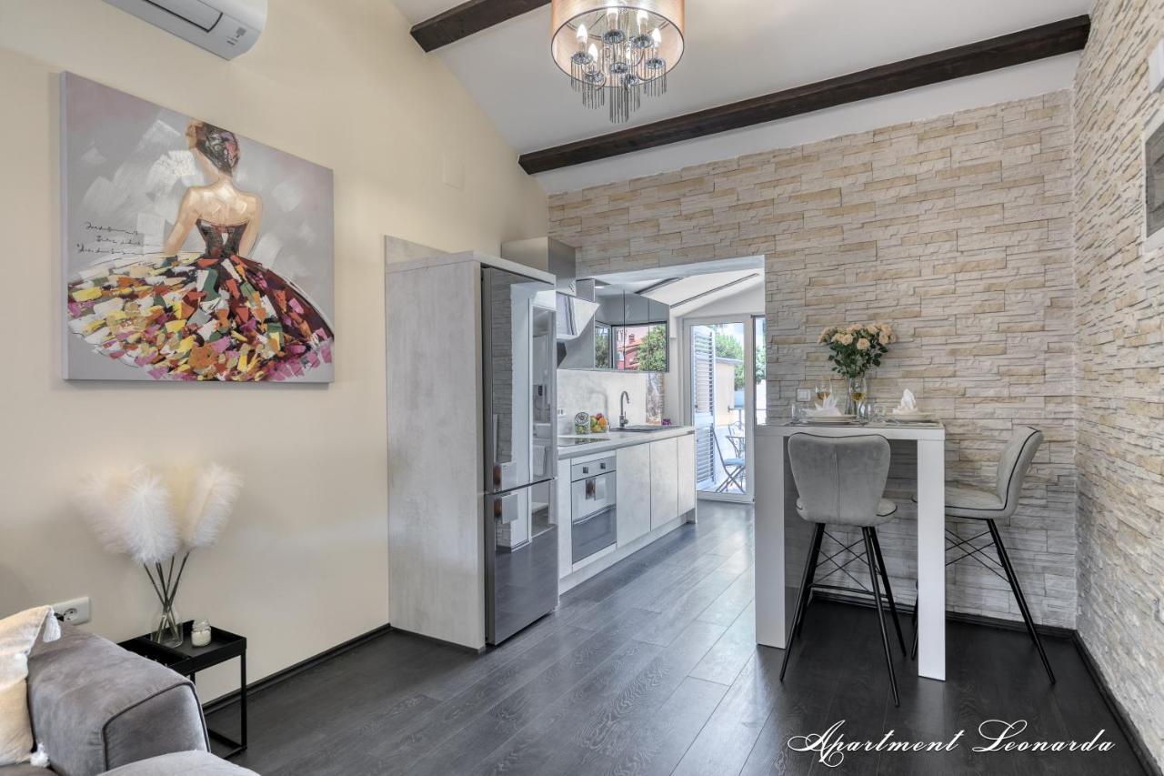 Penthouse Leonarda with private parking Apartment Pula Bagian luar foto