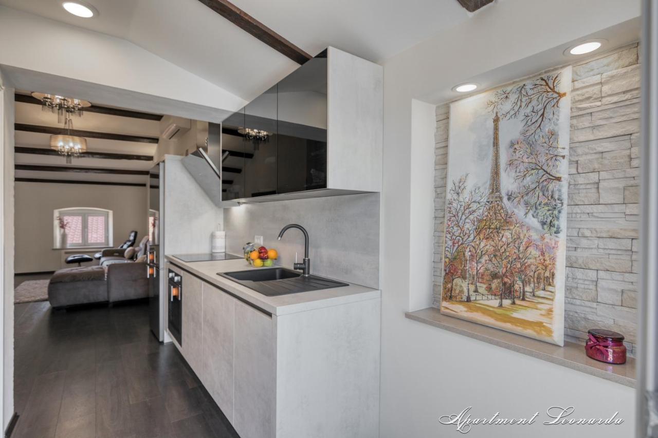 Penthouse Leonarda with private parking Apartment Pula Bagian luar foto