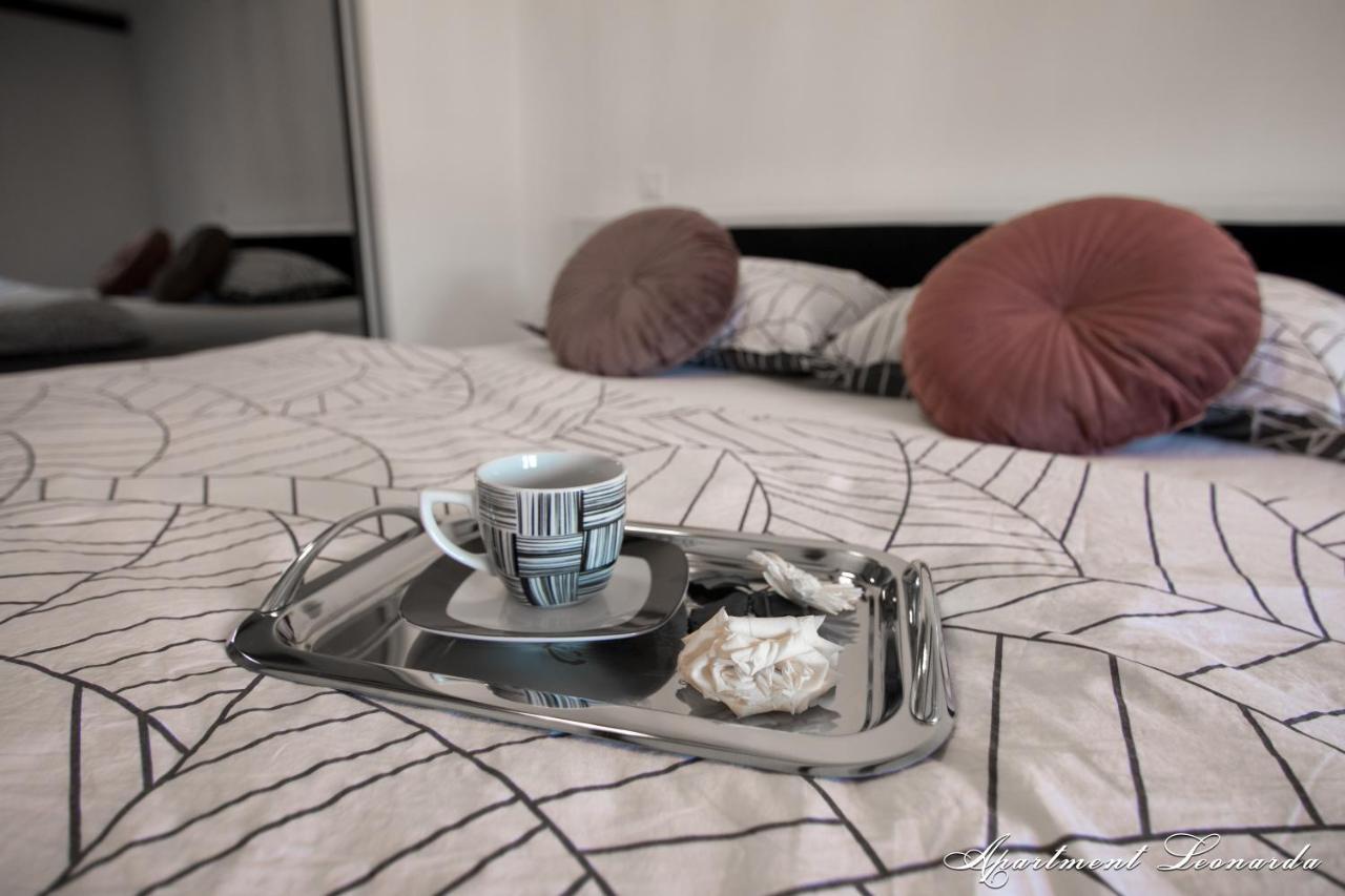 Penthouse Leonarda with private parking Apartment Pula Bagian luar foto